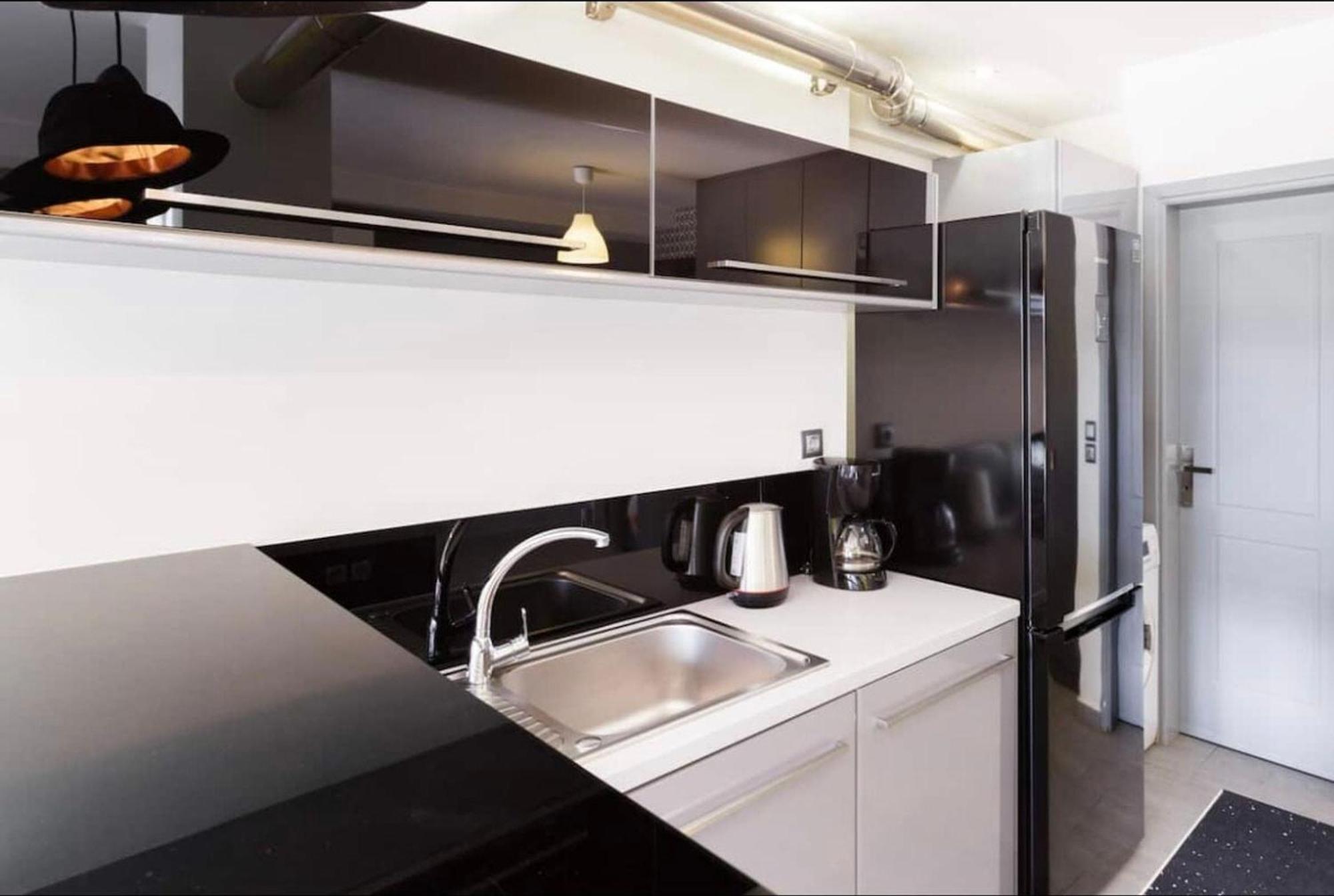 아테네 Stylish Boutique Loft With Private Balcony 아파트 외부 사진